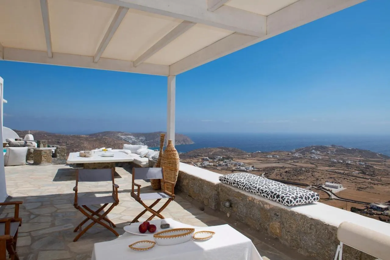 Mykonos Teatro Suites And Villa Plintri