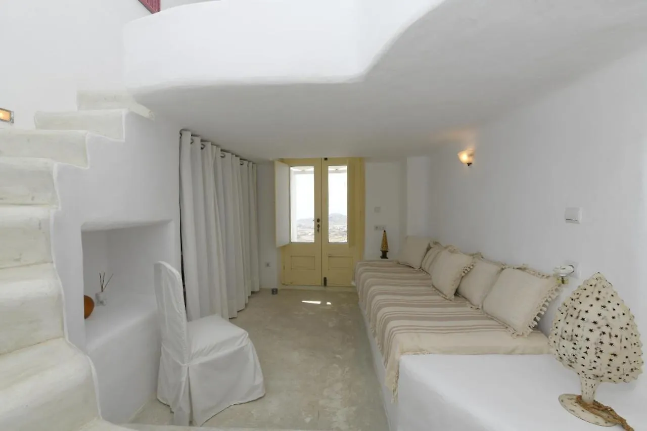 Mykonos Teatro Suites And Villa Plintri 0*,